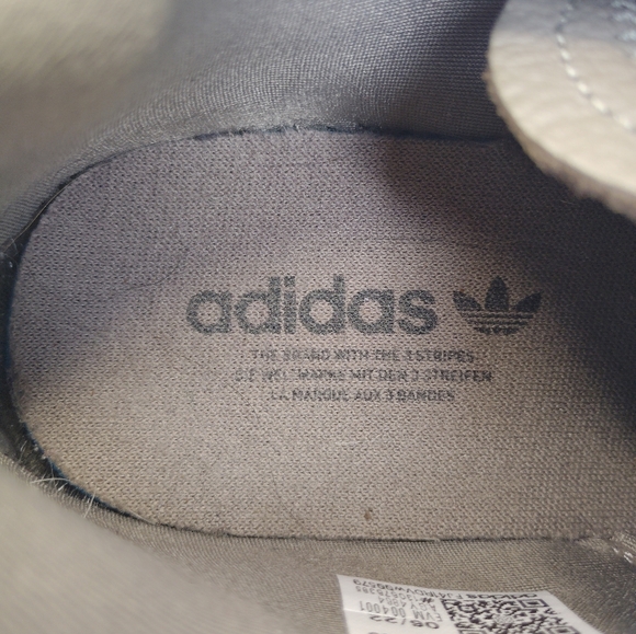 Women's Adidas "Ozweego" Sage Trace Cargo Casual/ Utility Sneakers. Size 7. - Picture 8 of 11